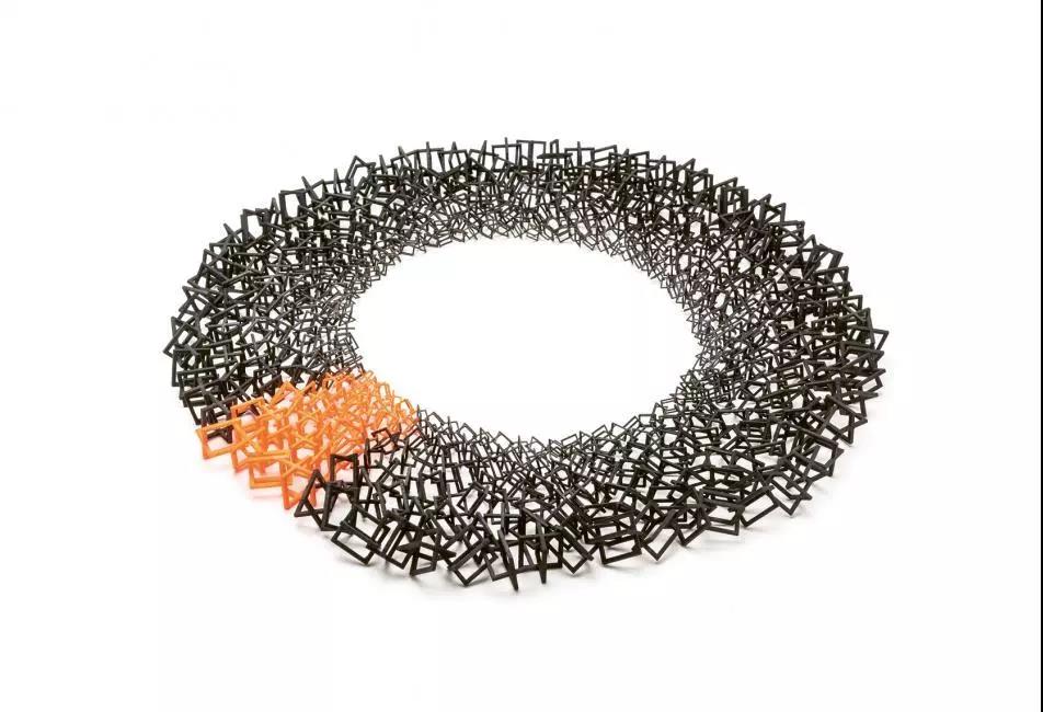 INTERSECTIONS NECKPIECE，NYLON, INK，2018